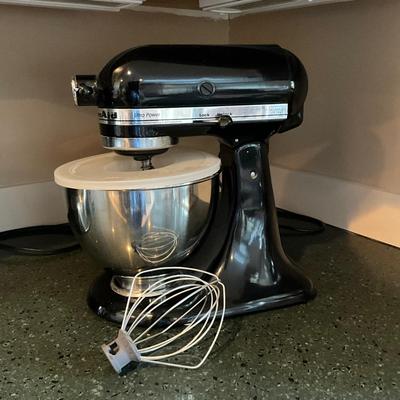 K1479 Black Kitchen-Aid Mixer with attachement