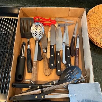 K1489 Lot of Various Cooking Knives