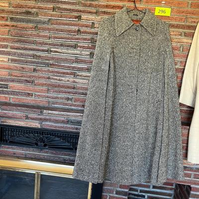 Woman's cape