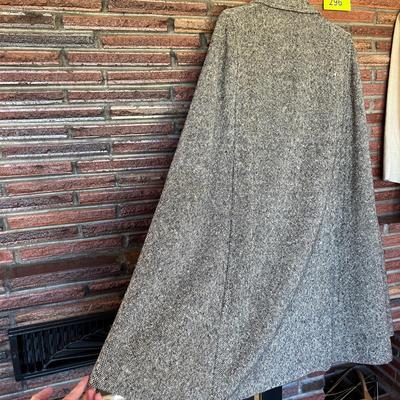 Woman's cape