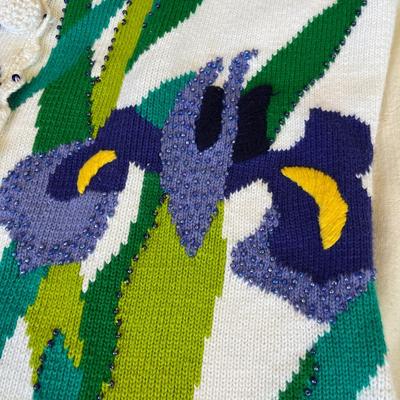 Wonderful Iris Knit sweater