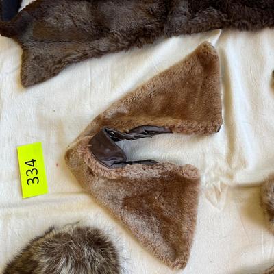 Lot of fur collars