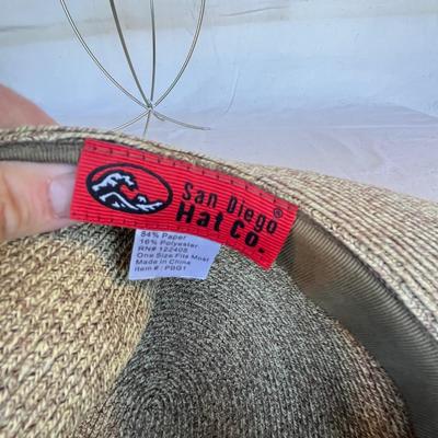 3 Vintage Straw hats & cloth hat