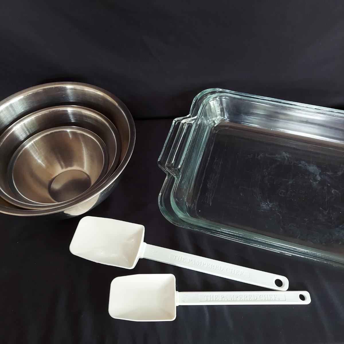 Mixing Bowls, Baking Dishes and more (KBBL)