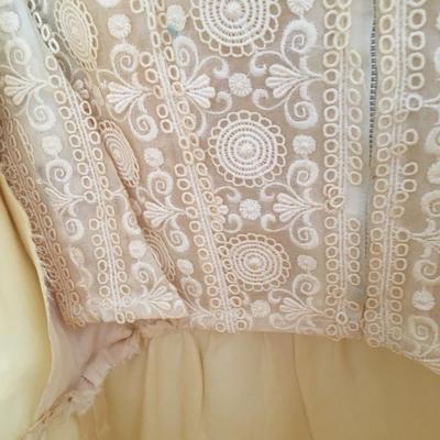vintage 1960's wedding dress with veil
