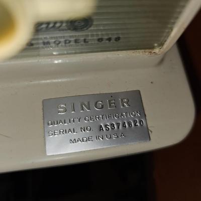 Vintage Singer Touch and Sew Special Zig Zag Model 648