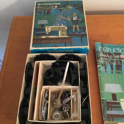 Vintage Singer Touch and Sew Special Zig Zag Model 648