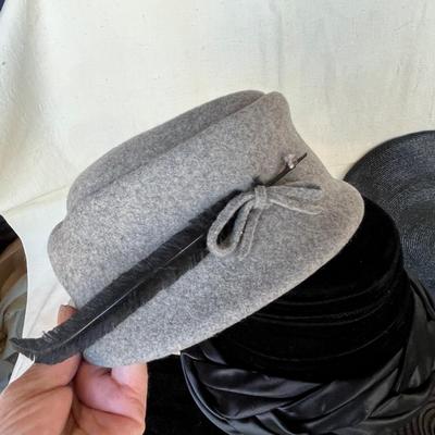 Lot of 5 Hats