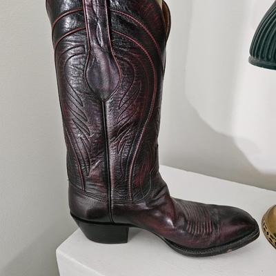 Lucchese Men's Western Wear Cowboy Boots size 9D Black Cherry Leather