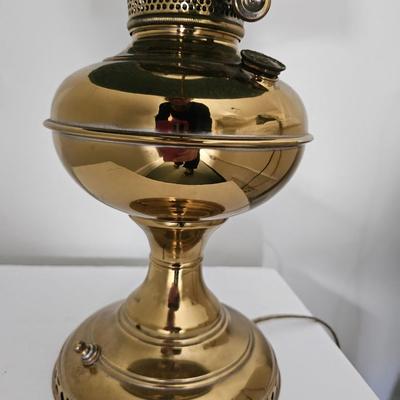 Vintage electirfied brass rayo oil lamp