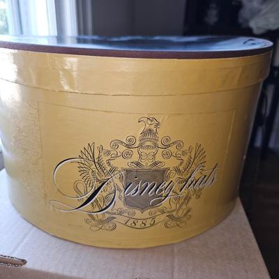 Vintage straw Fedora Hat, Size 7 3/8s Milan Disney Hats and Box!