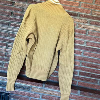 Super Cool Men's Pull over sweater