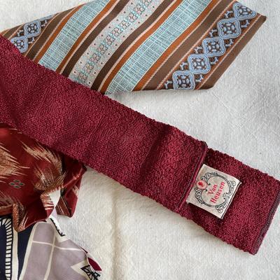 8 Wild Print ties