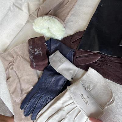 Lot of 7 driving gloves