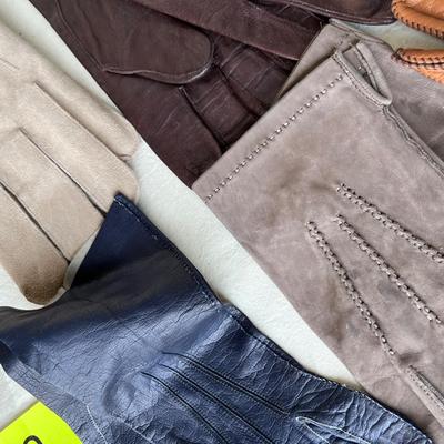 Lot of 7 driving gloves