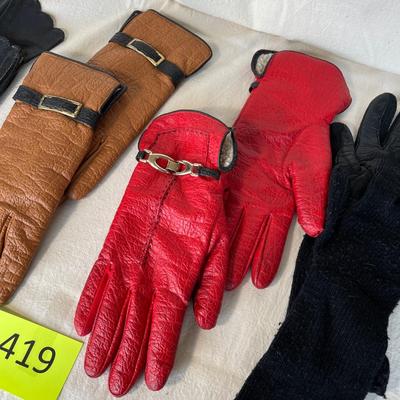 Lot of Winter gloves