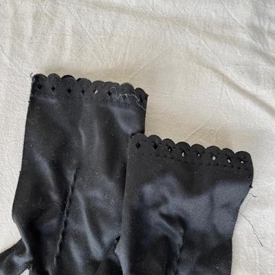 3 pairs black evening gloves