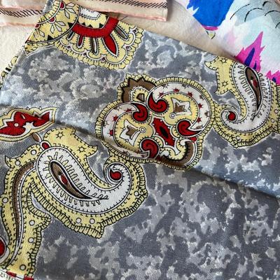 1960s Scarves Floral Print