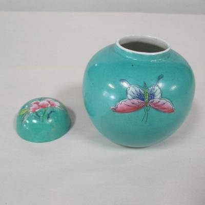 Hand Decorated Chinoiserie Porcelain-Ware Vase