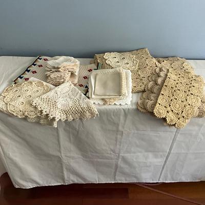 MR1489 Antique Hand Crochet Ecru Tablecloth / Linens