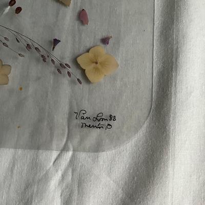 MR1493 Vintage Pressed Flower and Vinyl Placemats
