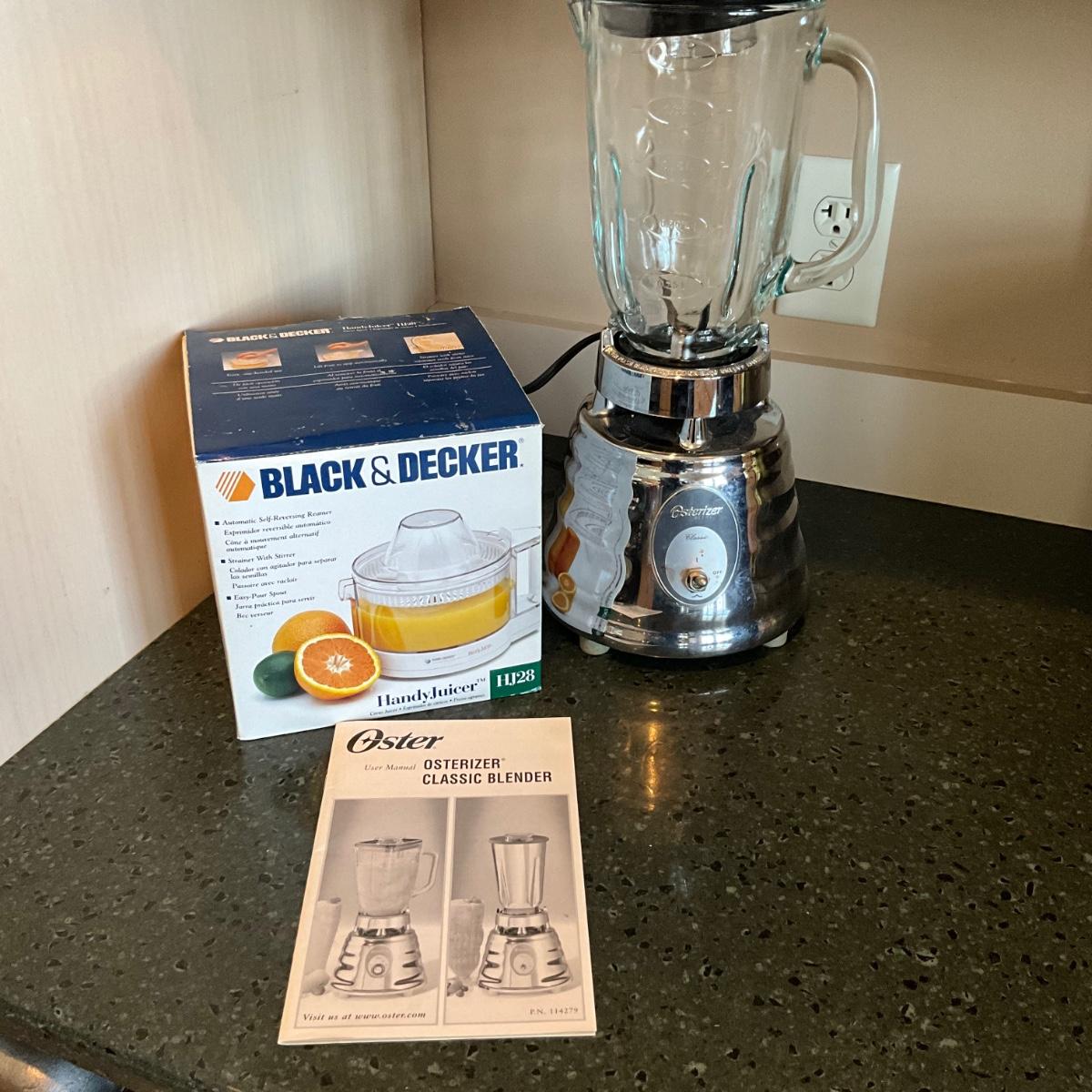 K1512 Oster Blender with Black and Decker Juicer