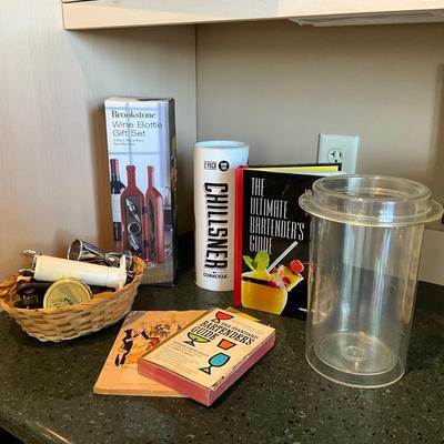 K1520 Bar and Wine Bartender Mix Books and more