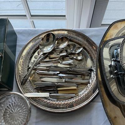 LR1524 Large Lot of Silverplate Serving Dishes