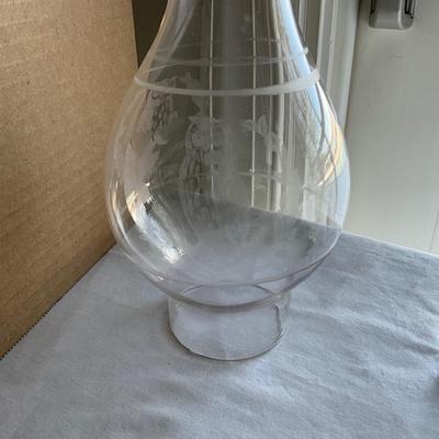 LR1535 Vintage Antique Oil Lamps and Etched Globes