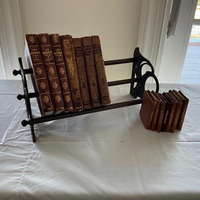 LR1536 Art Deco Expandable Metal Bookshelf with Antique Shakespeare Books