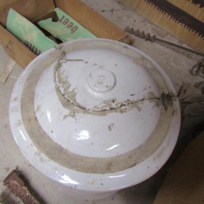 #8 Glazed Pottery Crock- Lid is Broken