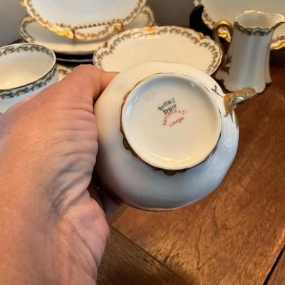 DR1568 Set of Haviland Limoges Floral Border China