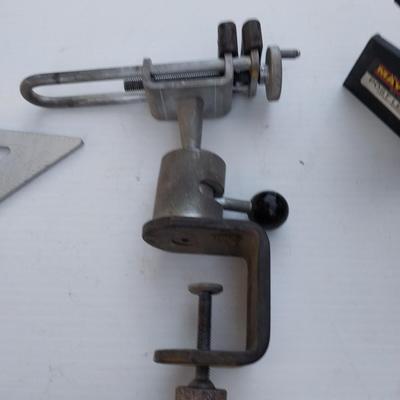 SWIVEL VISE, POST AND 2' LEVELS, SPEED SQUARE