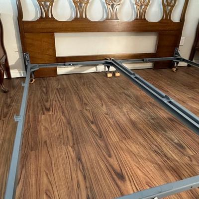King Chippendale Style Headboard & Bed Frame