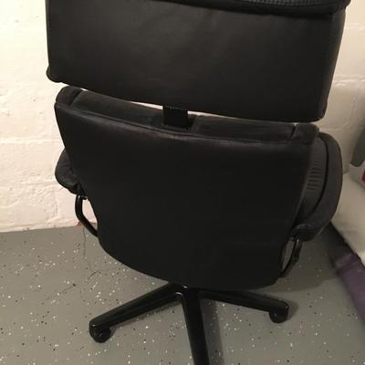 Stressless chair with wheels