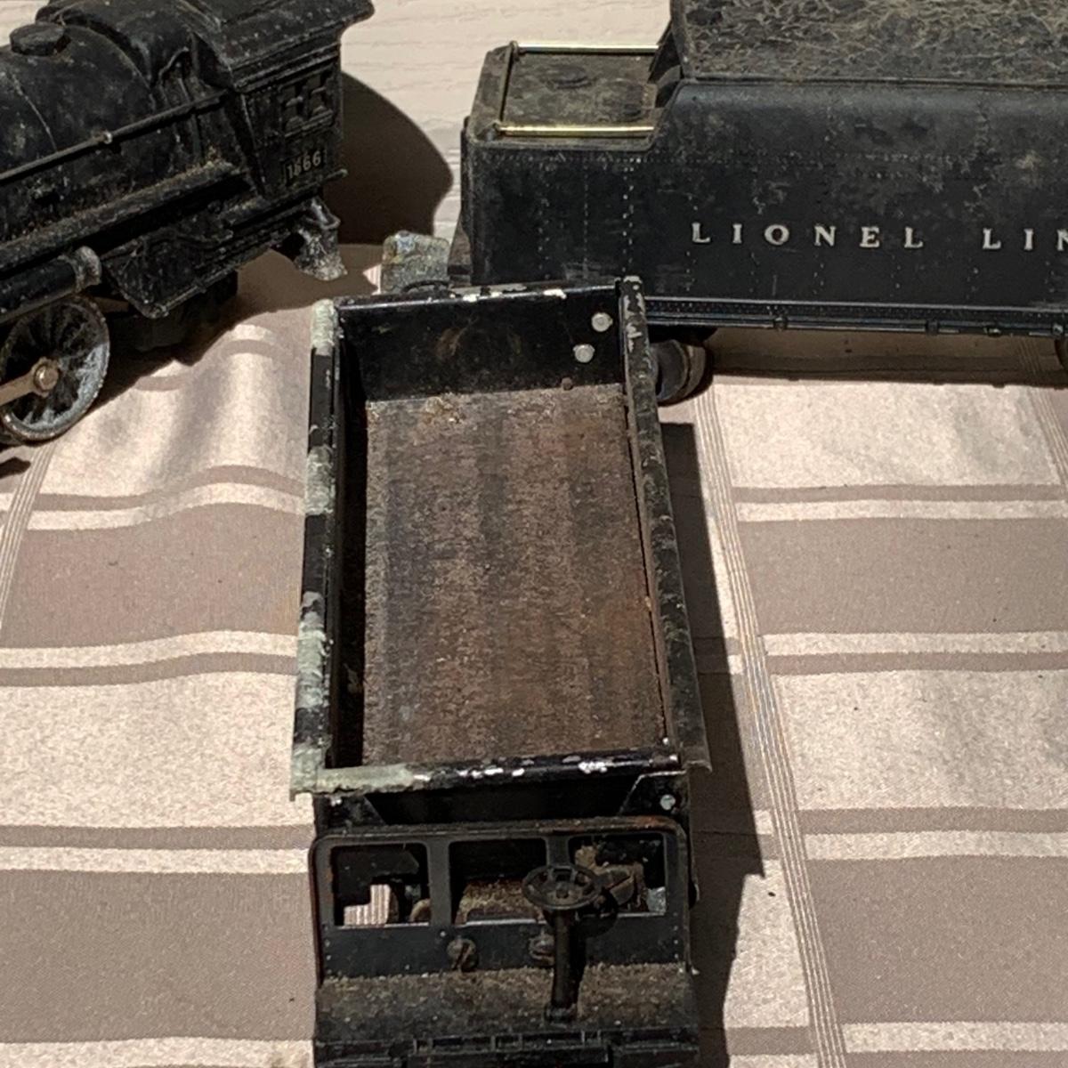 LOT 86R Vintage Lionel 027 1666, Lionel Tender Car