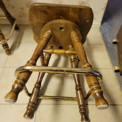 Pair of Swiveling Solid Wood Stools (K-DW)