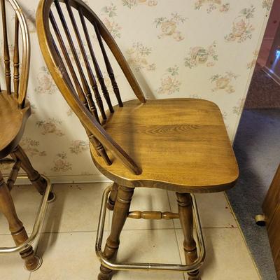 Pair of Swiveling Solid Wood Stools (K-DW)