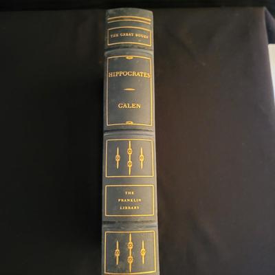 13 Leather & Paper Bound Books With Gold Leaf Details (D-DW)