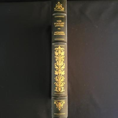 13 Leather & Paper Bound Books With Gold Leaf Details (D-DW)