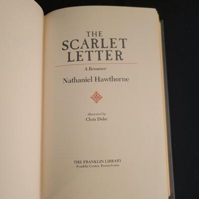 13 Leather & Paper Bound Books With Gold Leaf Details (D-DW)