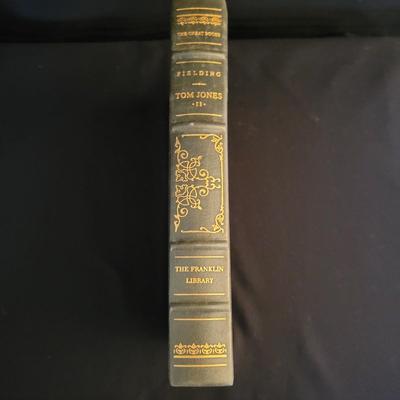 13 Leather & Paper Bound Books With Gold Leaf Details (D-DW)