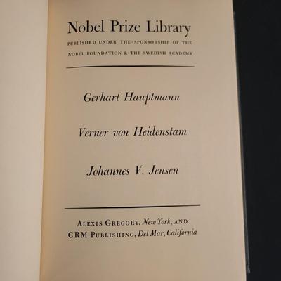 Seventeen Volume Nobel Prize Library (D-DW)