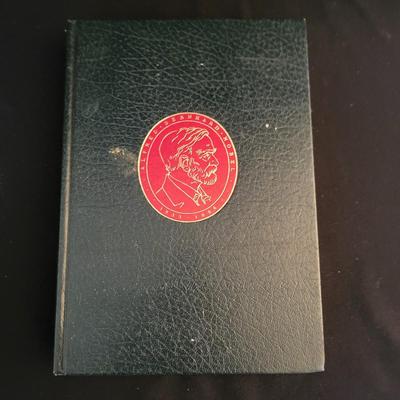 Seventeen Volume Nobel Prize Library (D-DW)
