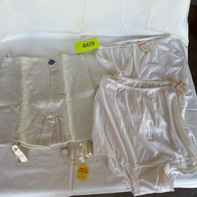 Lot of 3 women's underwear
