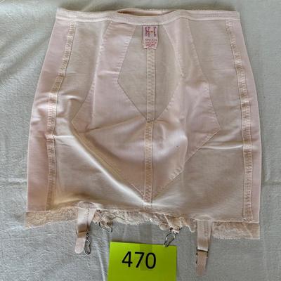 1940s Girdle bottom w/ stocking holder