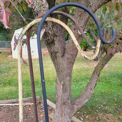 Three Shepherds Hooks and a Bird Bath (Y-DW)