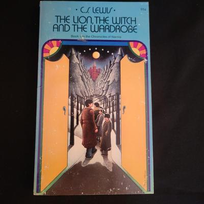 Books by Tolkien, Rowling and C.S.Lewis (D-DW)