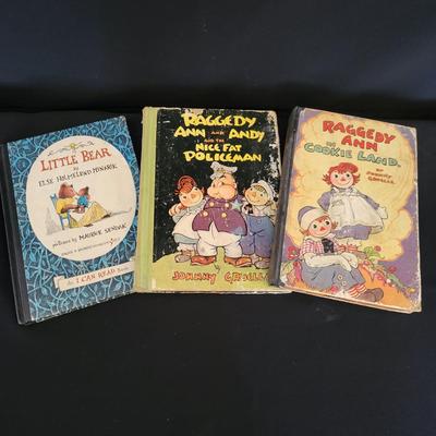 Vintage Children's Books (D-DW)