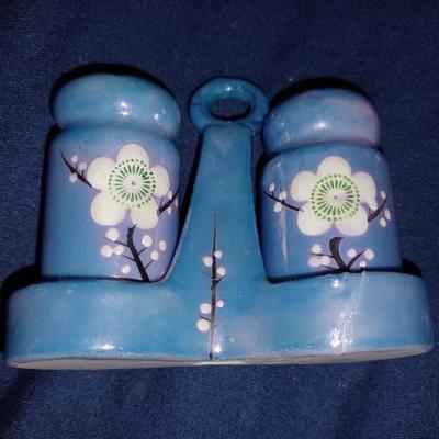 Vintage Chikaramachi Lustreware Floral Salt Pepper Shakers with Carrier Tray